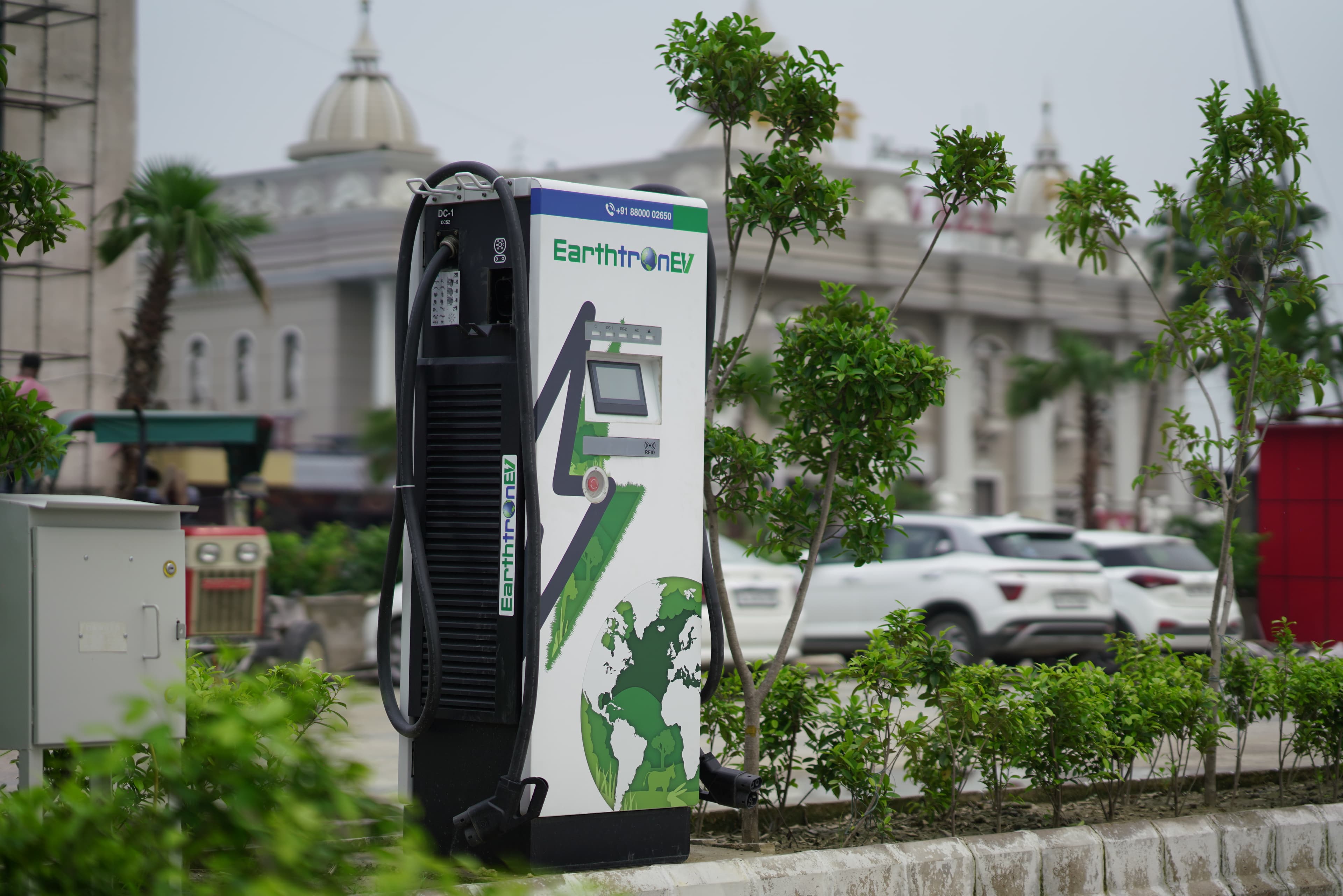 EarthtronEV charging infrastructure
