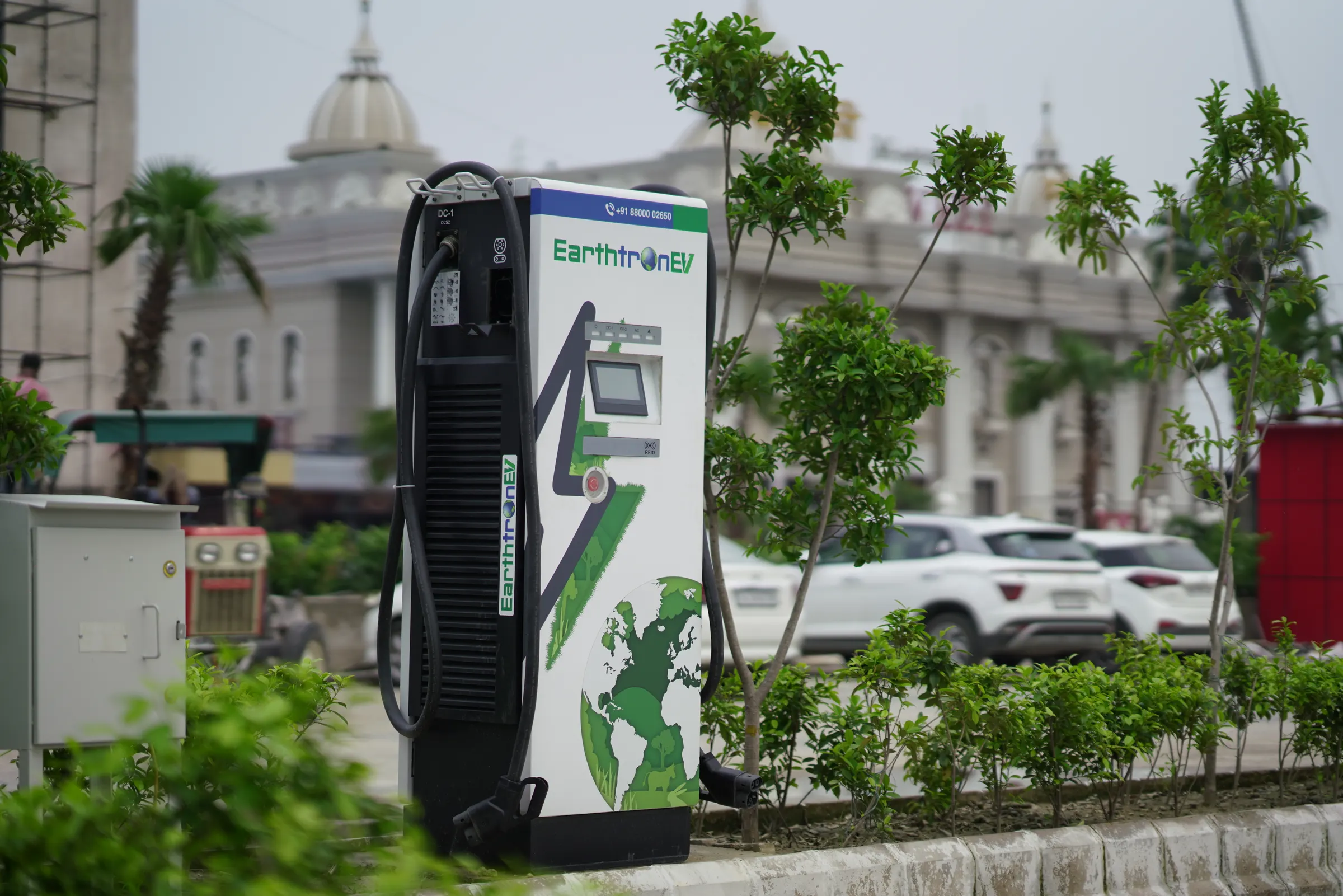 EarthtronEV charging infrastructure